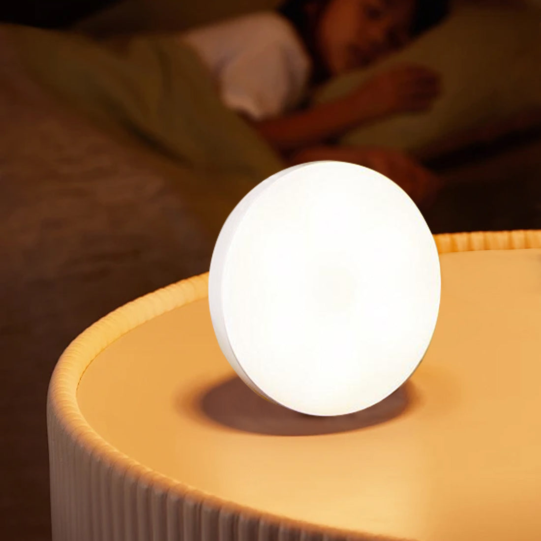 AuraSenso – Motion sensor LED night light with USB recharge