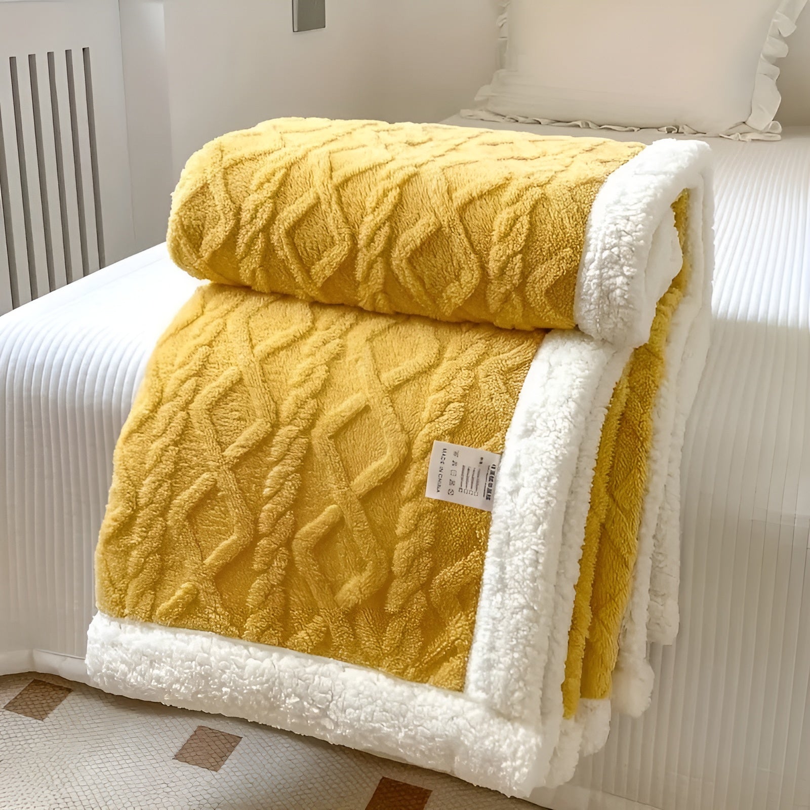 CozyHaven - Snuggle Sherpa Fleece Blanket for All Seasons