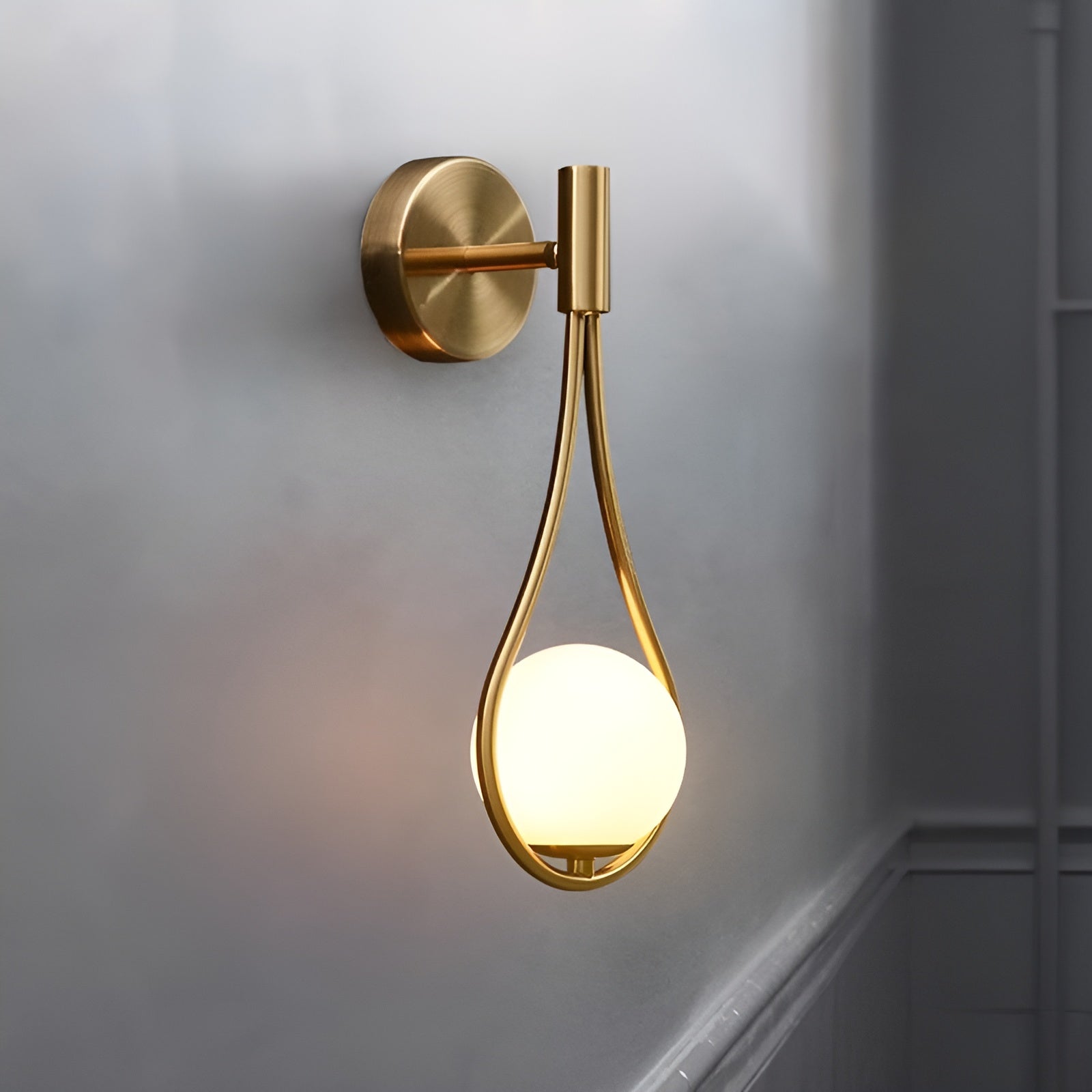 Glasoria – Nordic Glass Globe Wall Light with Elegant Scandinavian Sconce