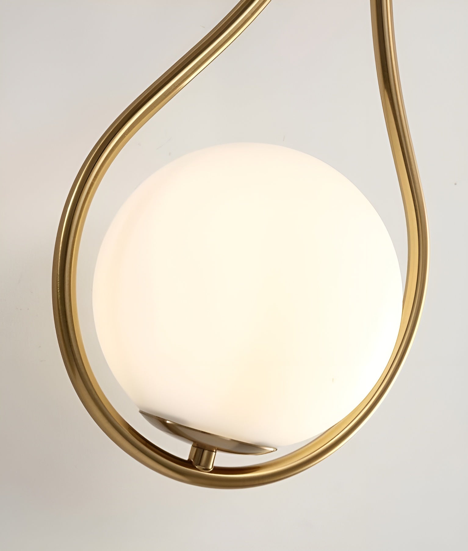 Glasoria – Nordic Glass Globe Wall Light with Elegant Scandinavian Sconce