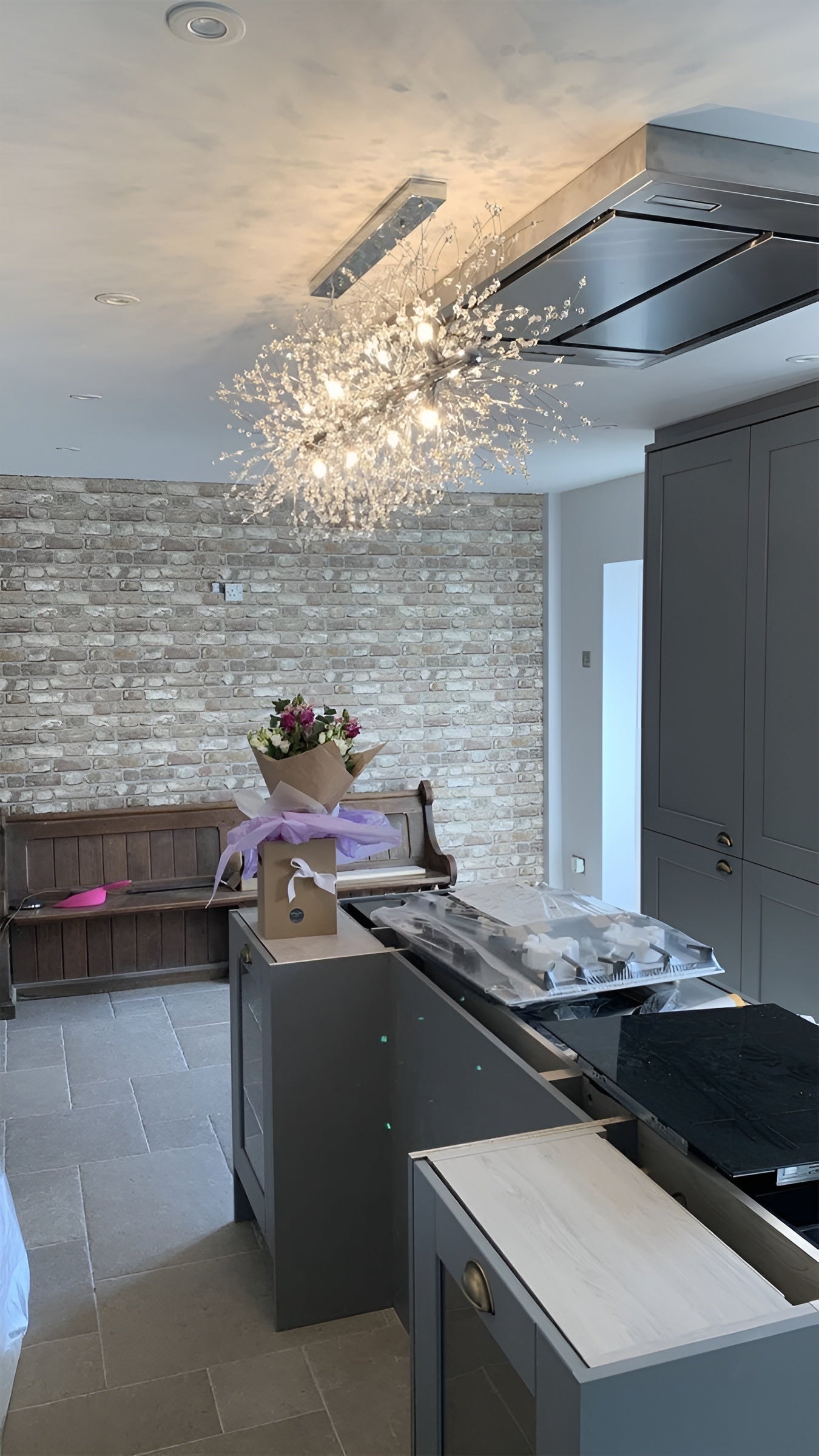 LustraBloom – Modern 12-Light Crystal Linear Chandelier for Dining & Living Spaces