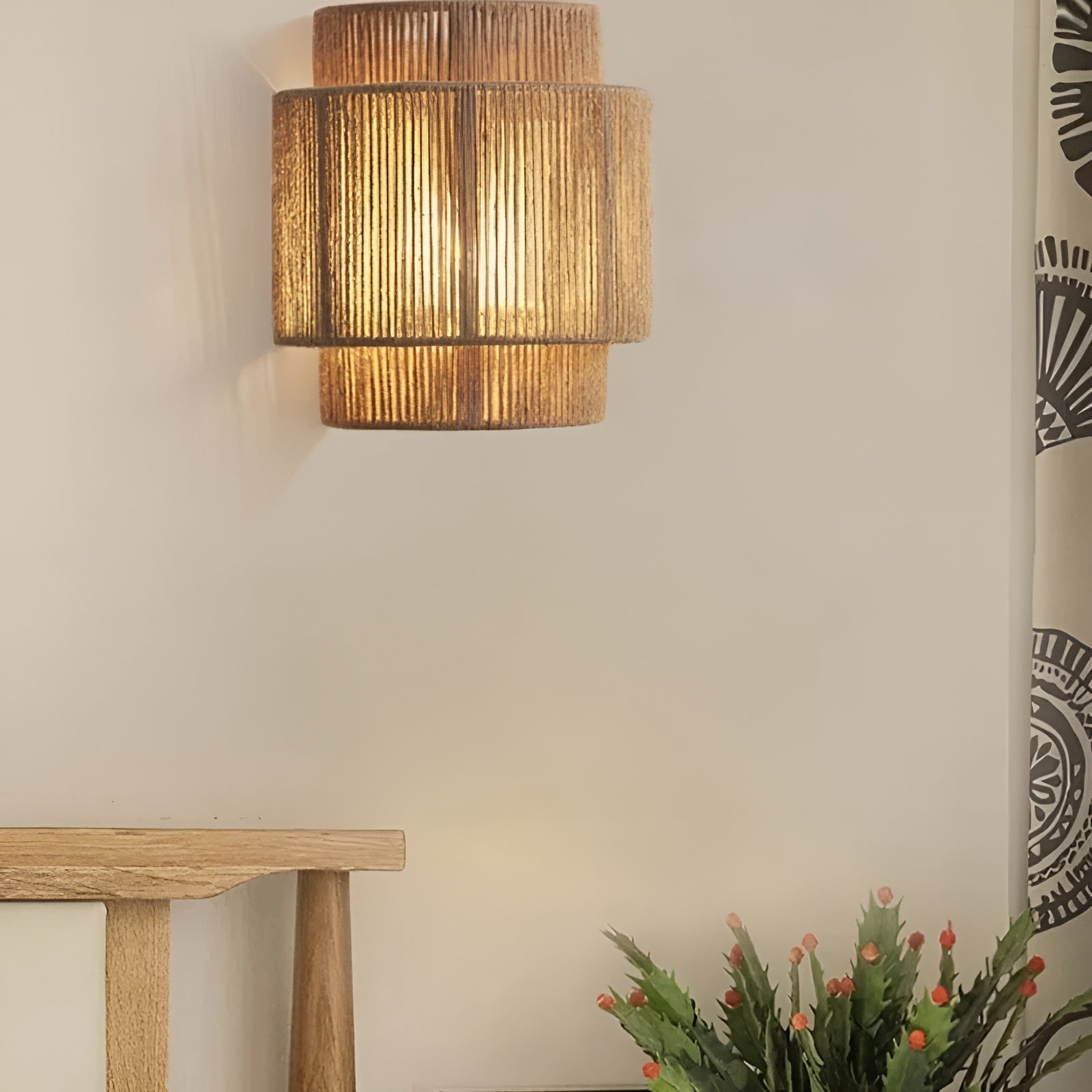 NatureWeave – Retro Rattan Wall Lamp with Handwoven Bamboo Design
